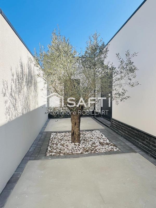 Maison - 200 m² - 6 pièces