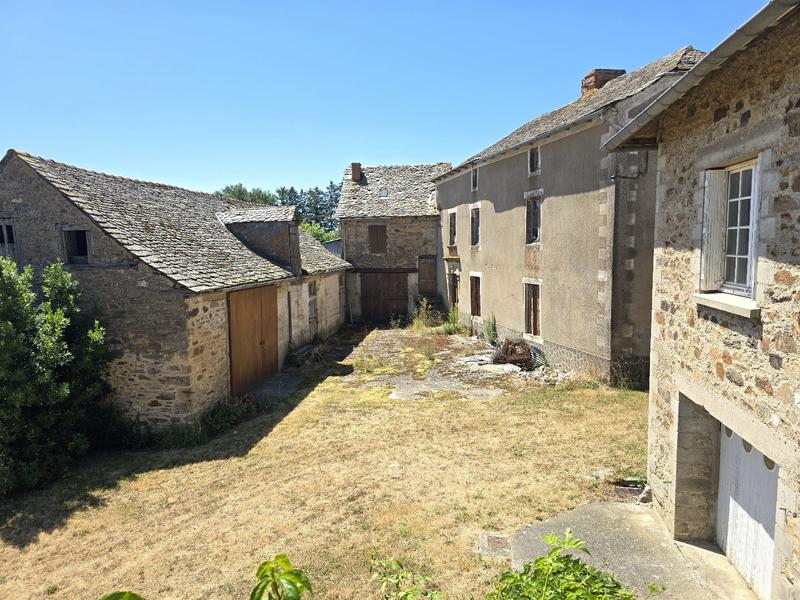 Corps de ferme - 260 m² - 6 pièces