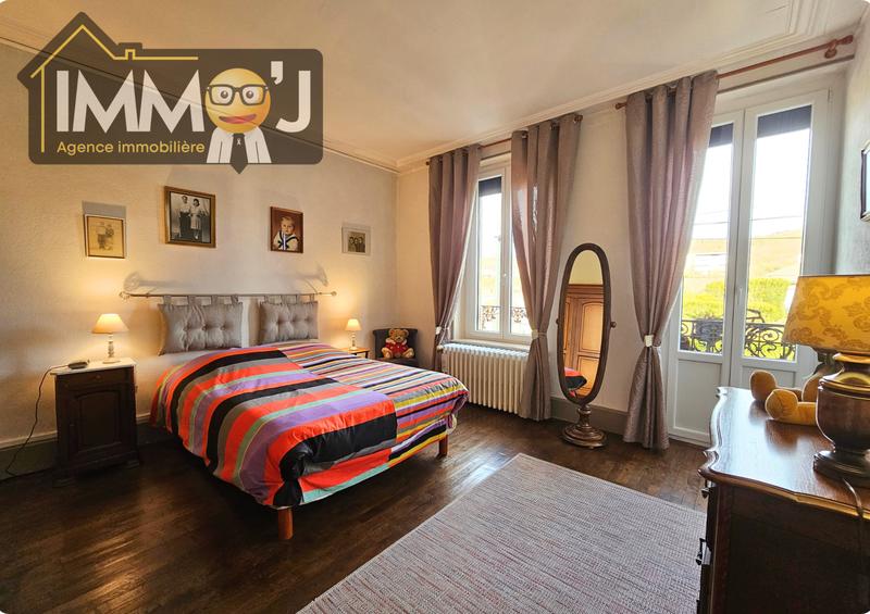 Maison - 105 m² - 5 pièces