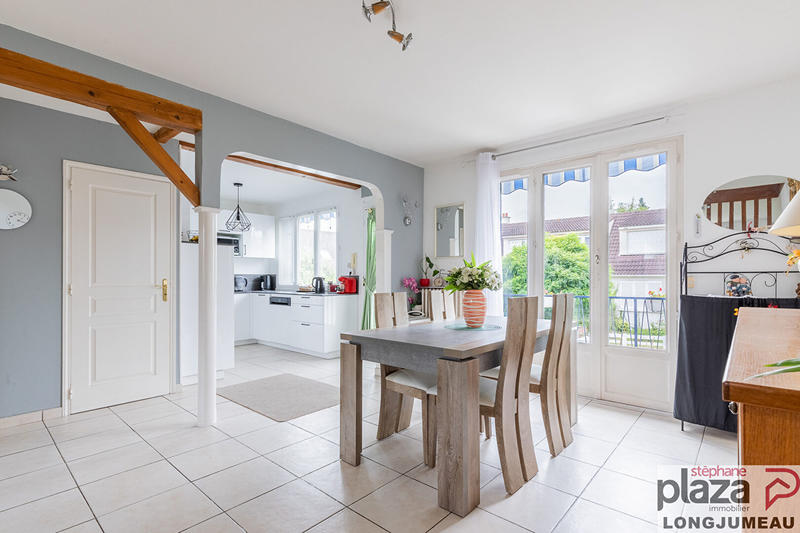 Maison - 100 m² - 5 pièces