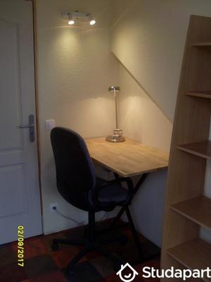 Chambre - 9 m² - 1 pièce