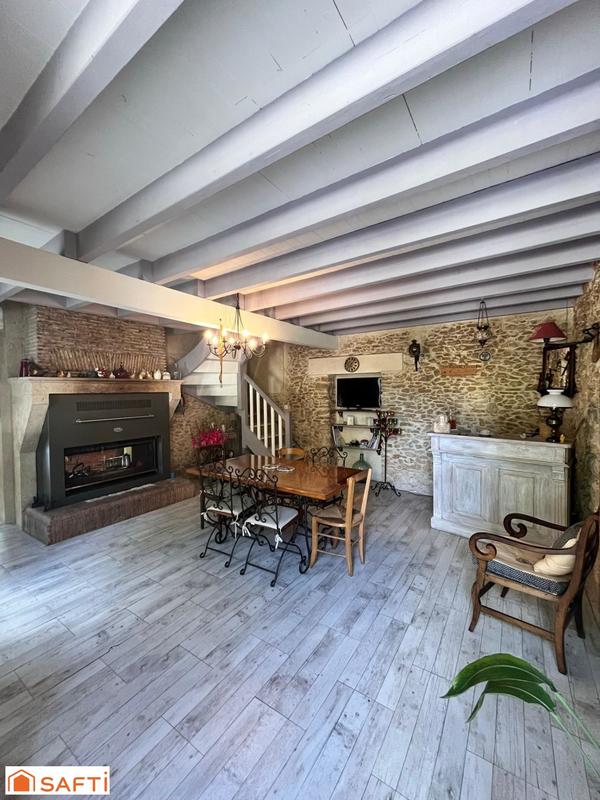 Maison - 200 m² - 8 pièces