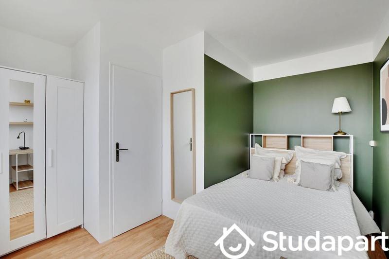 Chambre - 10 m² - 1 pièce