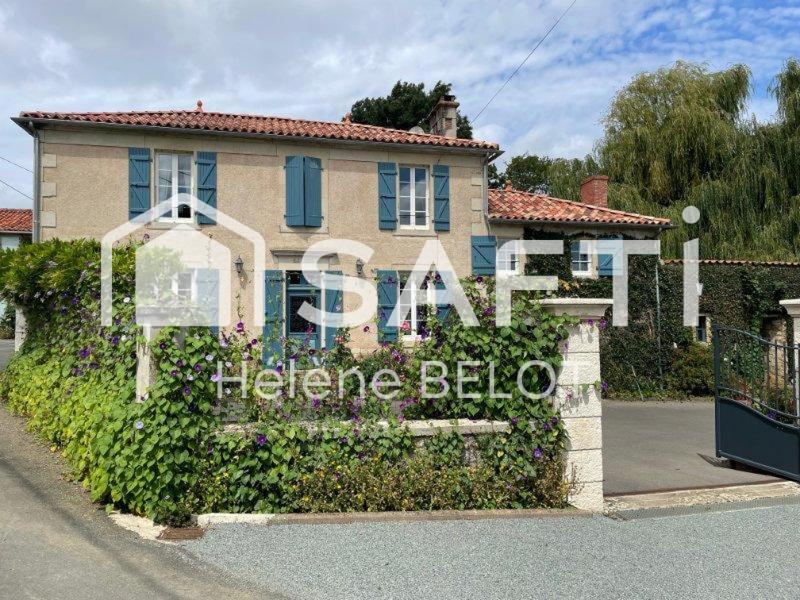 Maison - 230 m² - 7 pièces