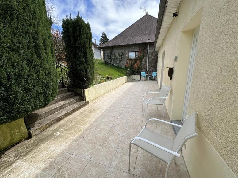 Propriété - 350 m² - 10 pièces