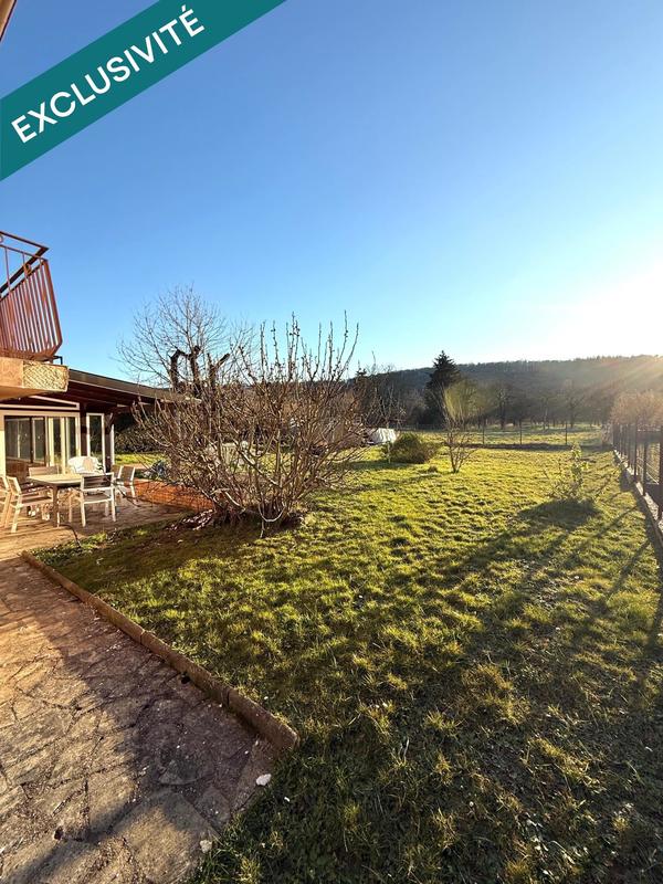 Maison - 240 m² - 8 pièces