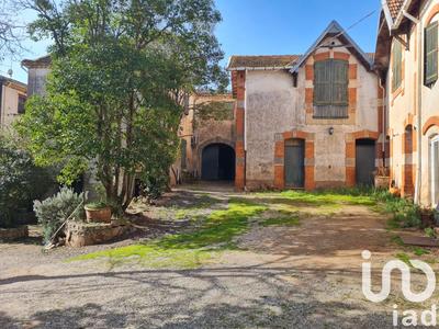 Maison - 321 m² - 12 pièces