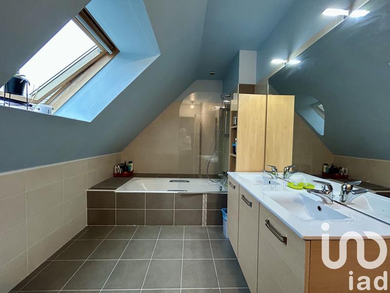 Maison - 170 m² - 6 pièces