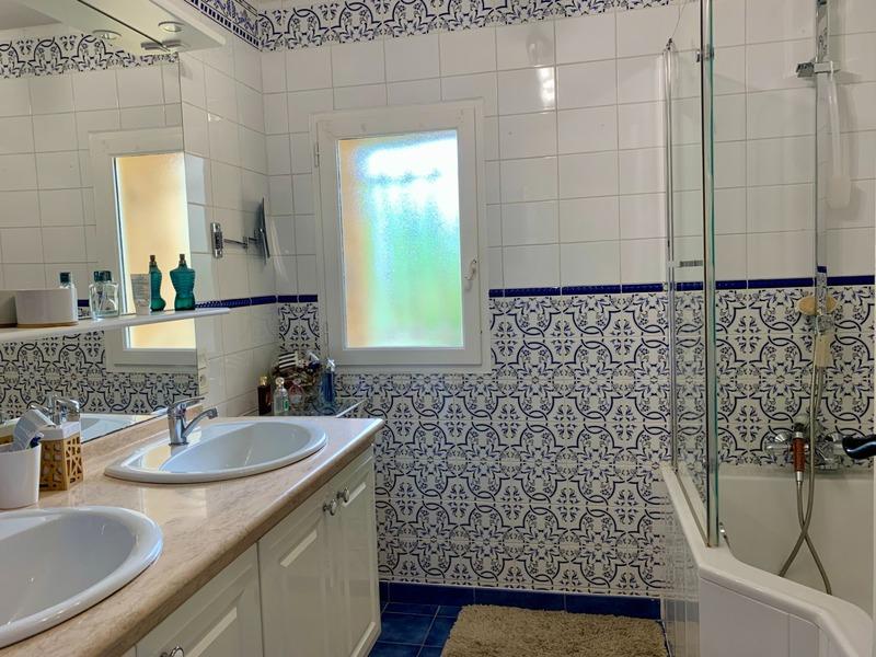 Maison en pierre - 140 m² - 6 pièces