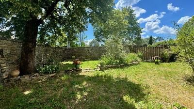 Maison - 300 m² - 7 pièces