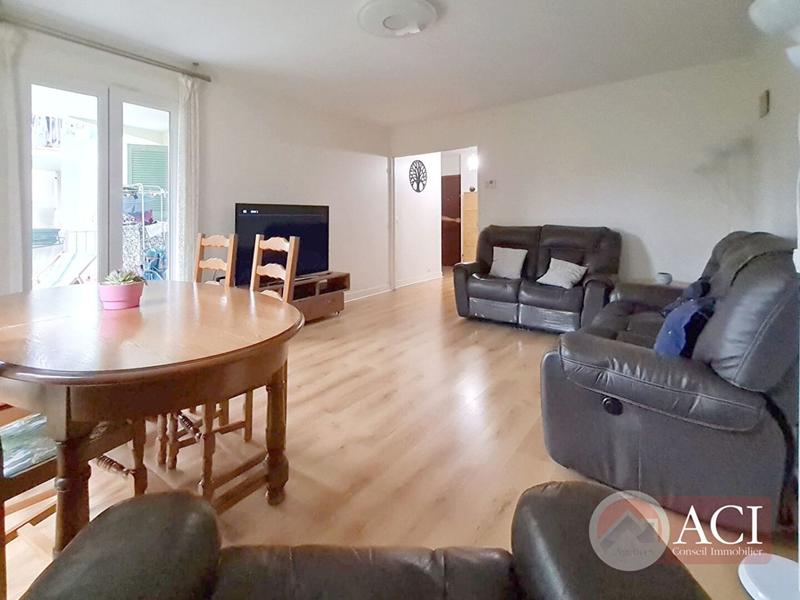 Appartement - 81 m² - 4 pièces