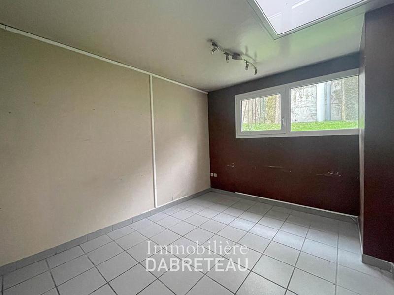 Local commercial - 124 m² - 8 pièces