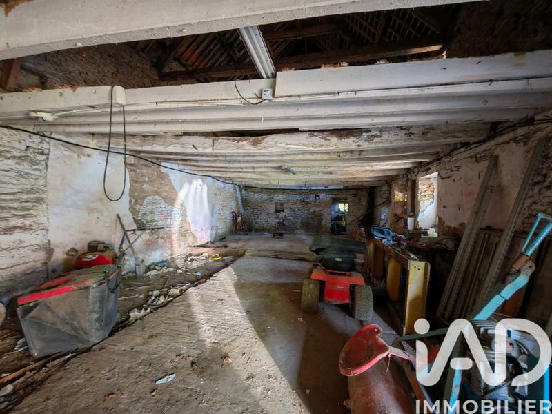 Maison - 240 m² - 1 pièce