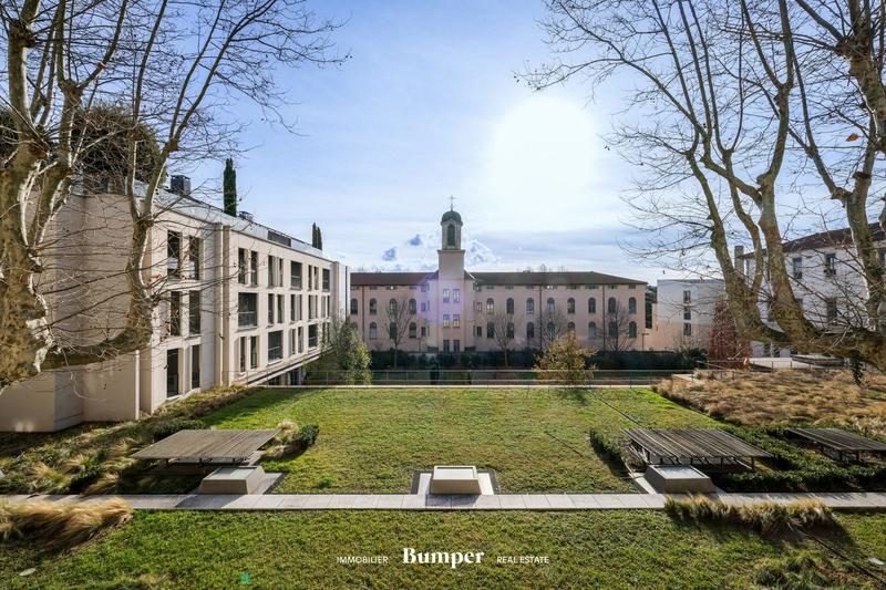 Appartement - 89 m² - 3 pièces