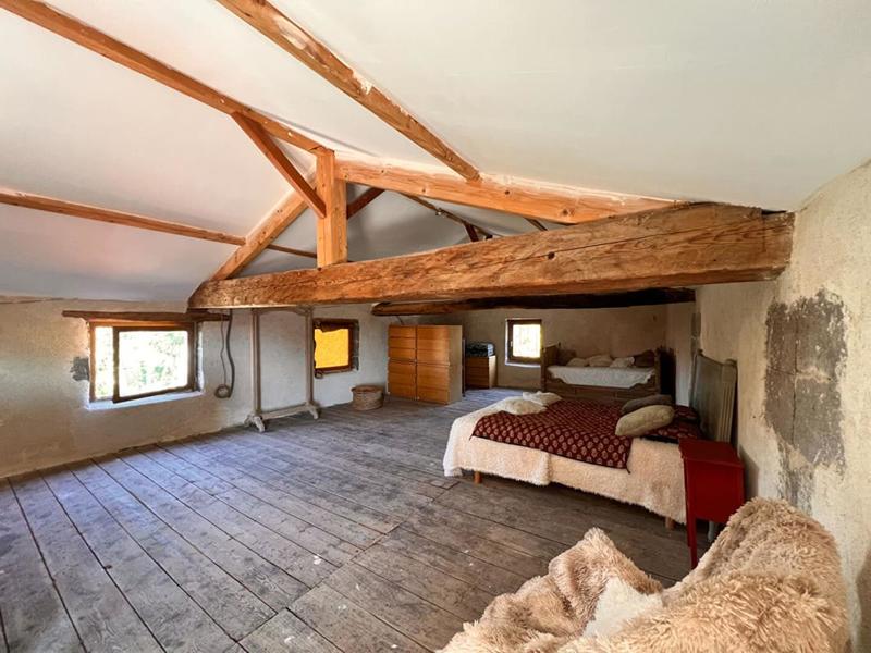 Maison - 280 m² - 8 pièces