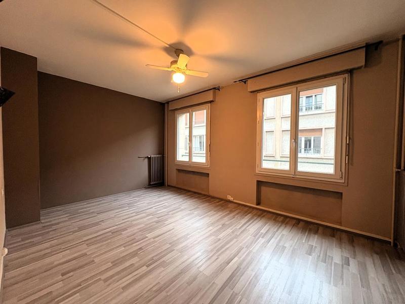 Appartement ancien - 69 m² - 3 pièces