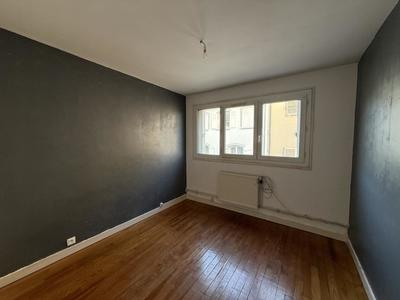 Appartement - 64 m² - 4 pièces