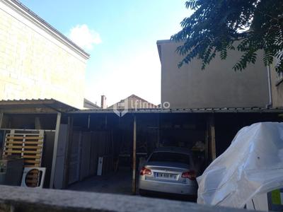 Maison - 240 m² - 11 pièces