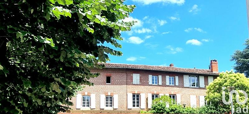Maison - 363 m² - 10 pièces