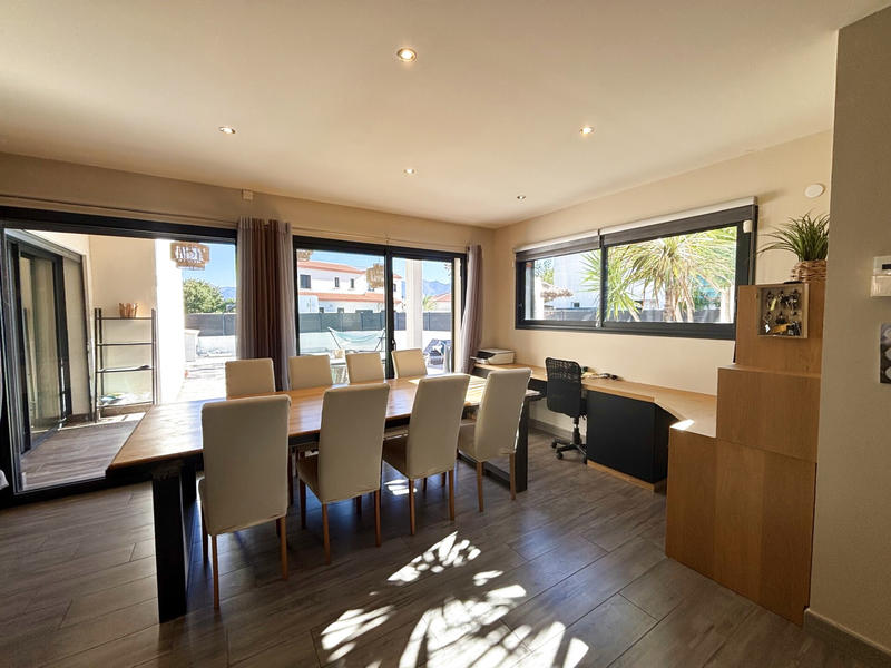 Maison - 147 m² - 6 pièces