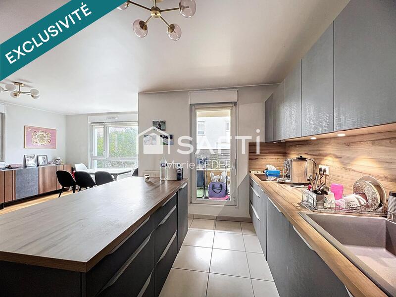 Appartement - 80 m² - 4 pièces