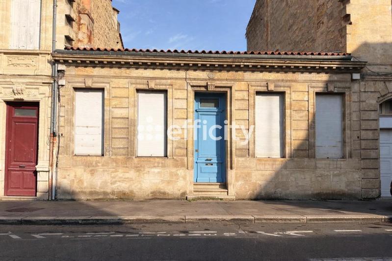 Maison - 170 m² - 9 pièces