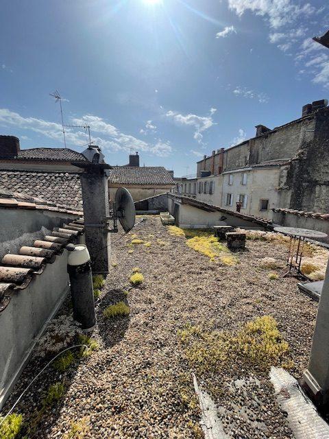 Maison - 185 m² - 10 pièces