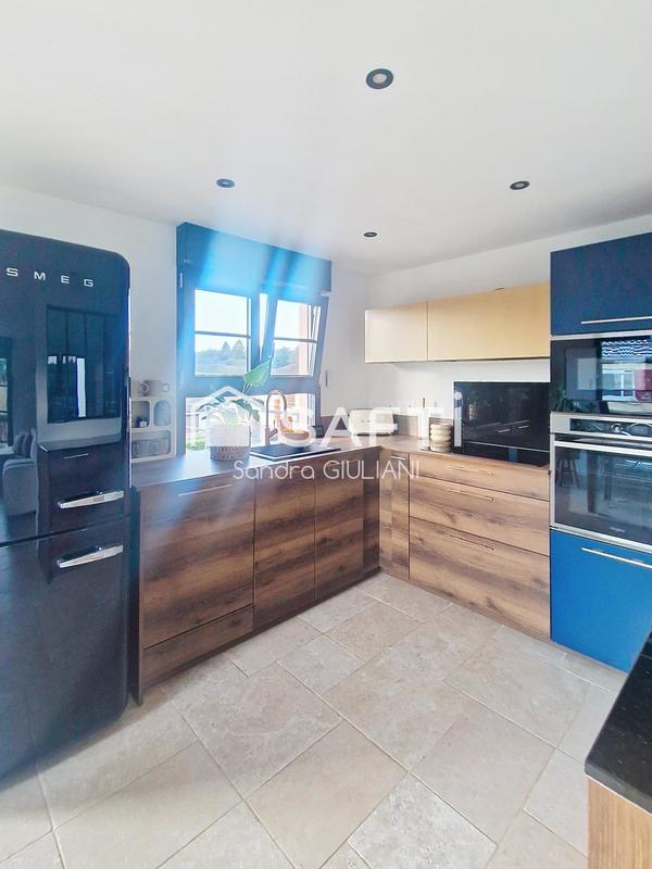 Maison - 110 m² - 5 pièces