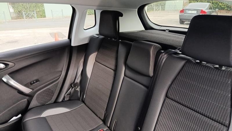 Peugeot 2008 1.5 BlueHDi 100 Allure