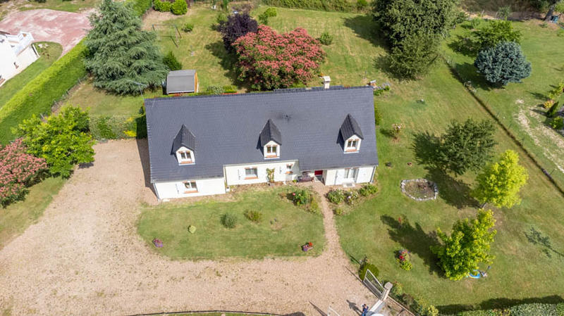 Maison - 235 m² - 7 pièces