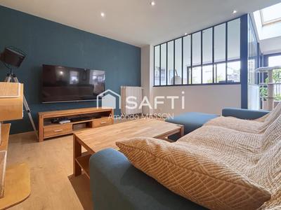 Maison - 222 m² - 8 pièces