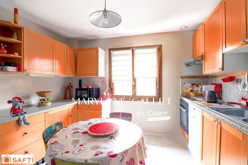 Maison - 93 m² - 4 pièces