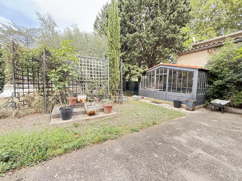 Maison - 460 m² - 10 pièces