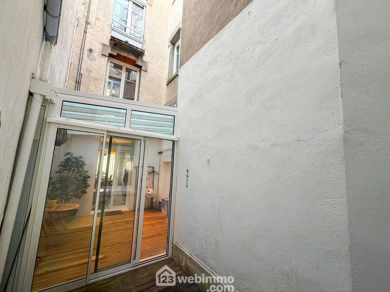 Appartement - 85 m² - 4 pièces