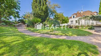 Maison - 287 m² - 7 pièces