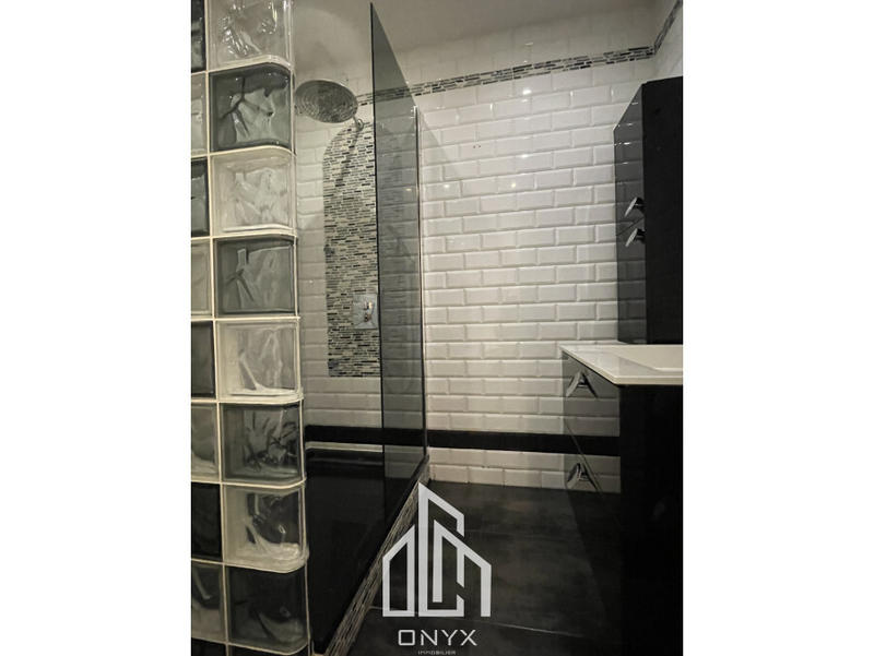 Appartement - 93 m² - 5 pièces