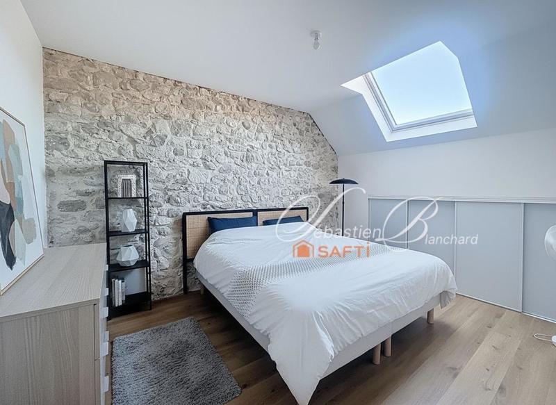 Maison - 269 m² - 8 pièces