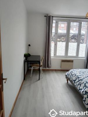 Chambre - 13 m² - 1 pièce