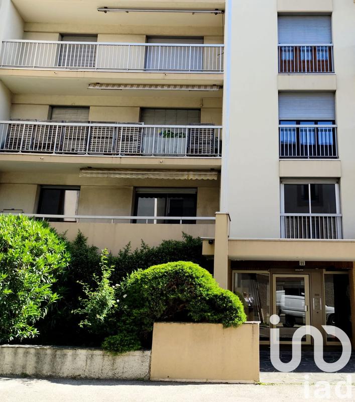 Appartement - 75 m² - 3 pièces