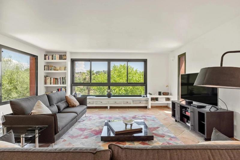 Villa - 300 m² - 7 pièces