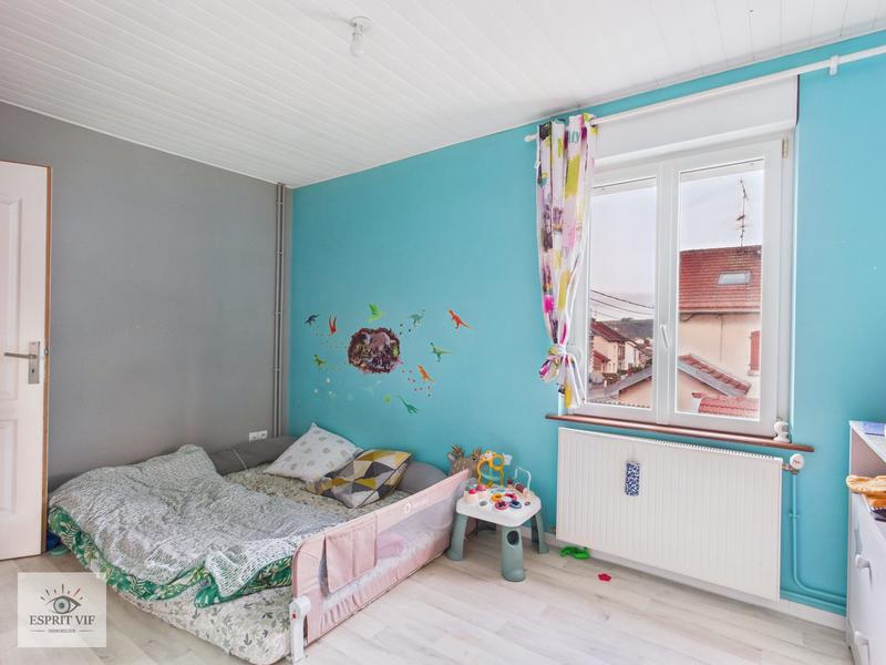 Maison - 96 m² - 5 pièces