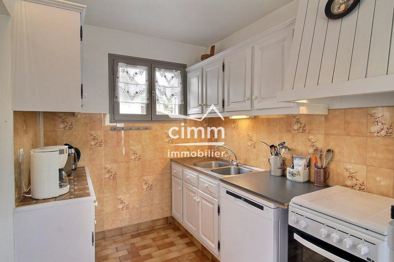 Maison - 273 m² - 10 pièces