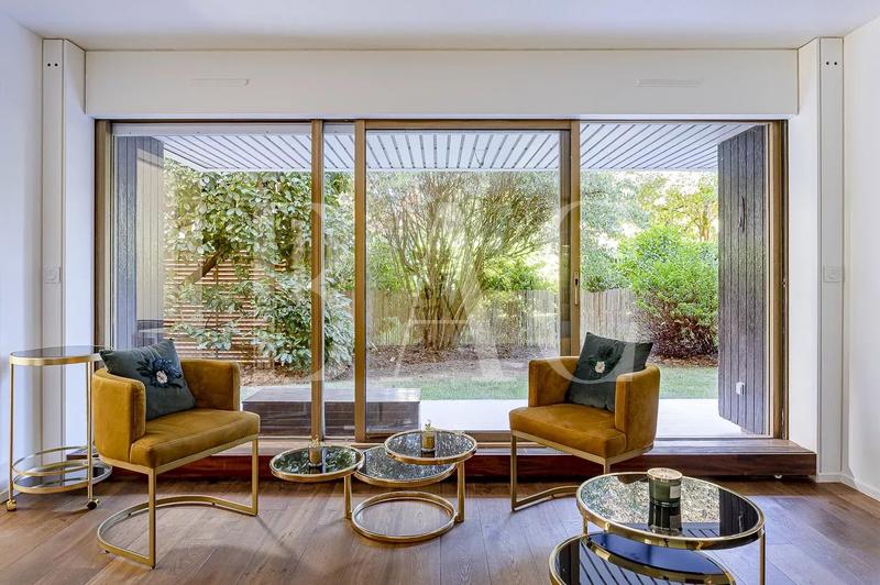 Appartement - 115 m² - 4 pièces