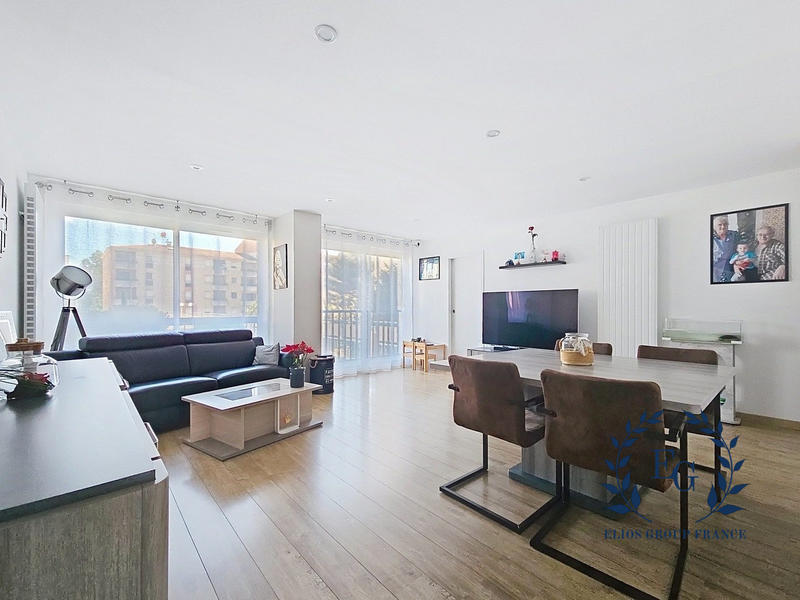 Appartement - 85 m² - 4 pièces