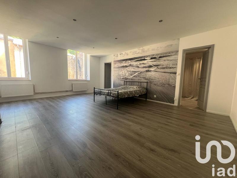 Maison - 225 m² - 8 pièces