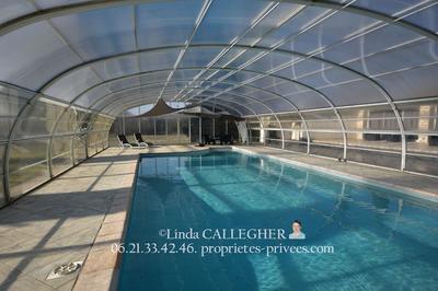 Propriété - 460 m² - 11 pièces