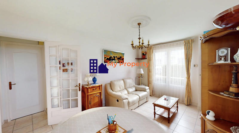 Maison traditionnelle - 88 m² - 5 pièces