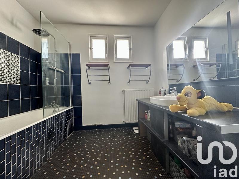 Maison - 140 m² - 5 pièces