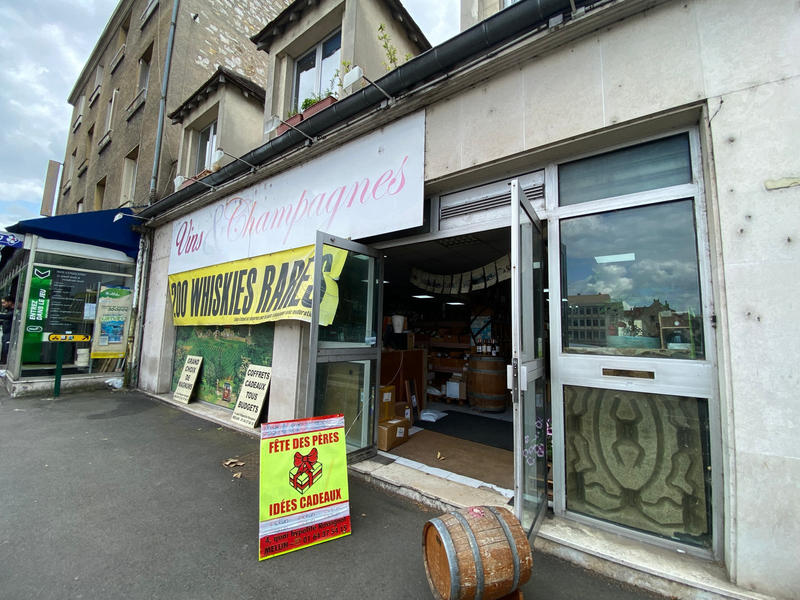 Fonds de commerce - Magasins - 108 m²