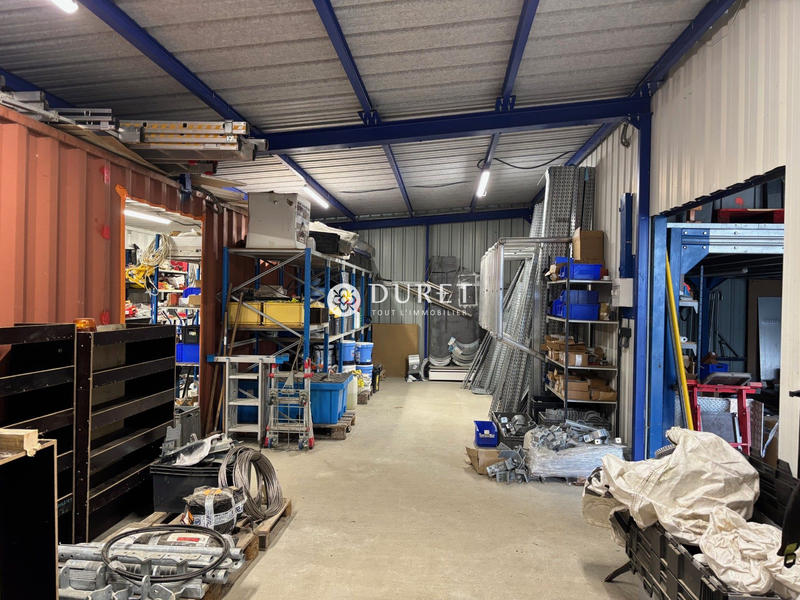Local d'activités - 257 m²